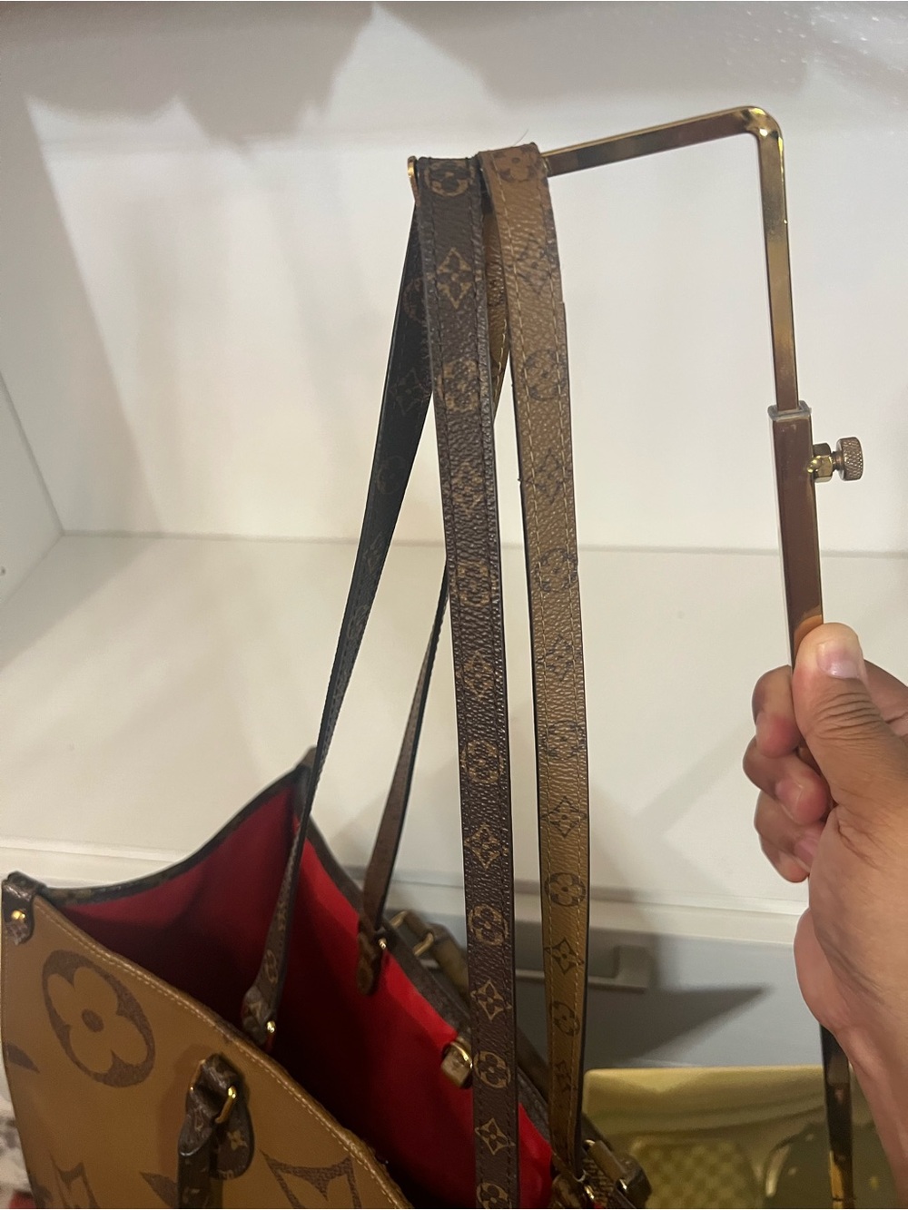 Louis Vuitton OnTheGo GM tote - Picture 9 of 16